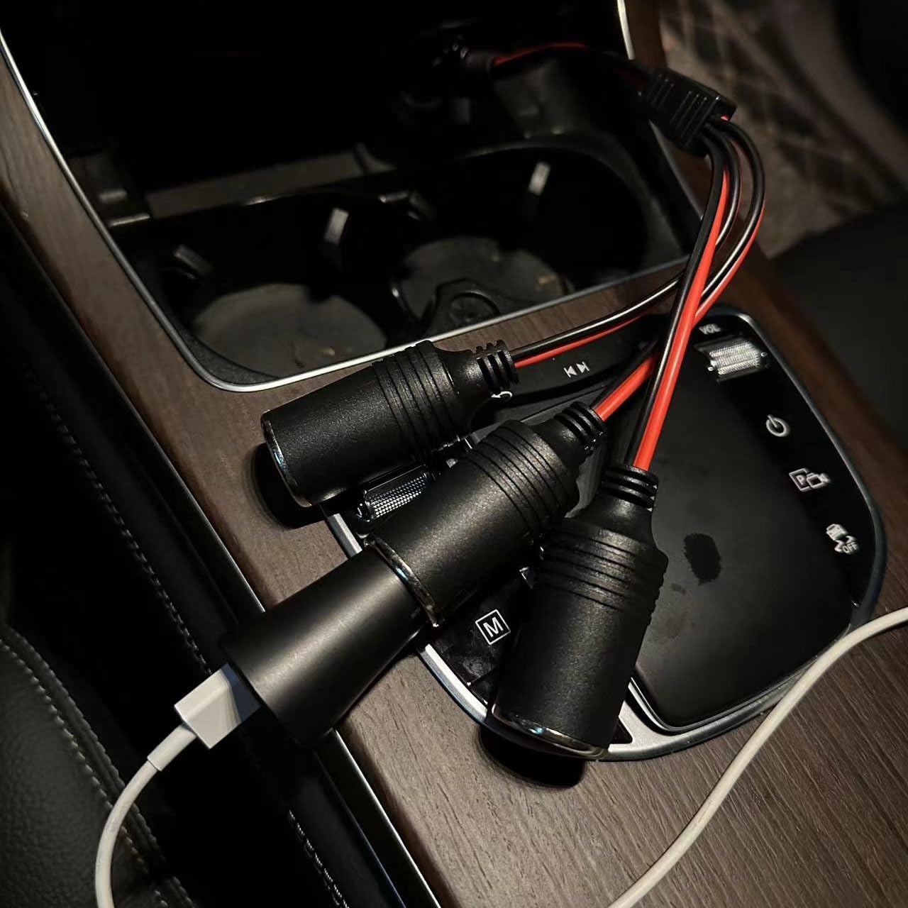 0.2M 12V-24V Car Cigarette Lighter Splitter Cable, 16AWG 1 Male Plug to 3 Socket Port Cigarette Lighter 3-Way Extension Cable Built-in 15A Fuse for Car,Tractor,Boat,Tire Inflator